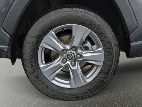 Used 2025 Toyota RAV4 LE image 35