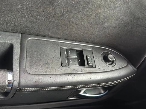 Used 2009 Dodge Challenger SRT8 image 21