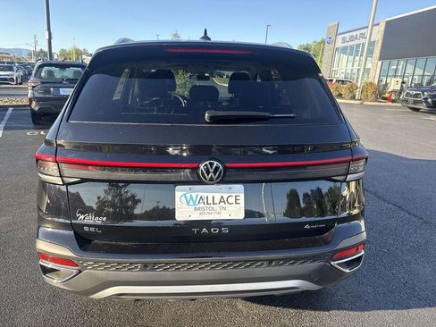 New 2026 Volkswagen Taos SEL AWD/4WD image 5