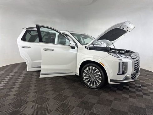 Used 2025 Hyundai Palisade Calligraphy AWD/4WD image 14