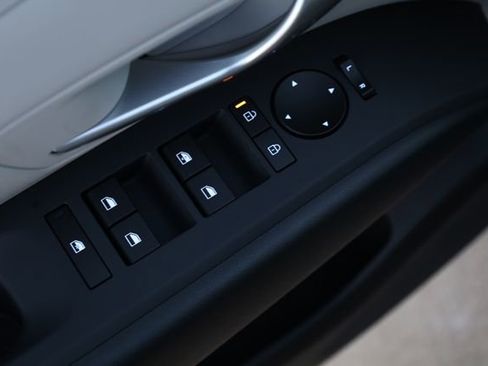 New 2026 Hyundai Tucson SE image 12