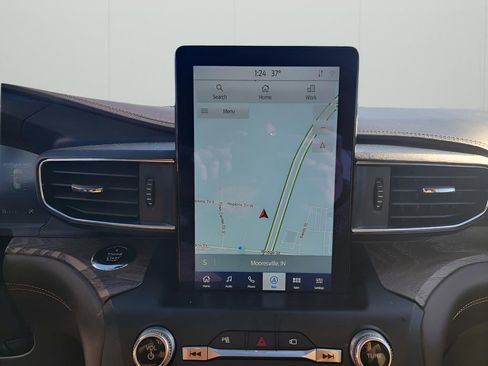 Used 2020 Ford Explorer Platinum w/ Premium Technology Package image 20