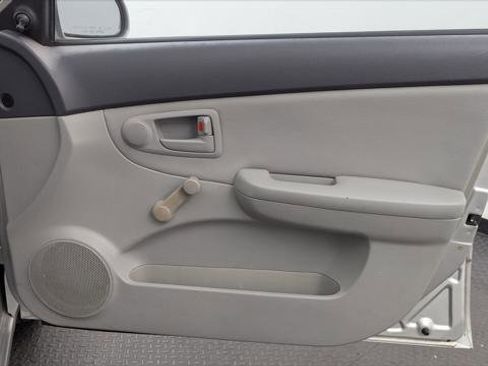 Used 2009 Kia Spectra LX FWD image 18