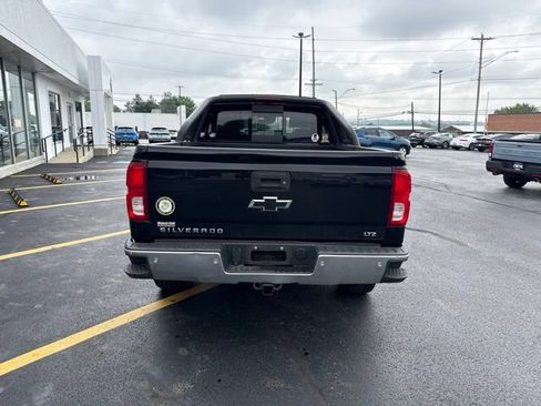 Used 2018 Chevrolet Silverado 1500 LTZ w/ LTZ Plus Package AWD/4WD image 6