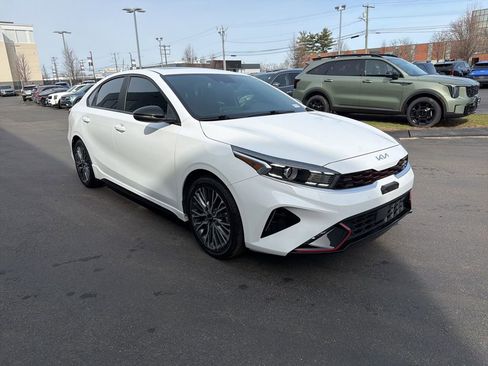 Used 2022 Kia Forte GT-Line w/ GT-Line Premium Package image 4