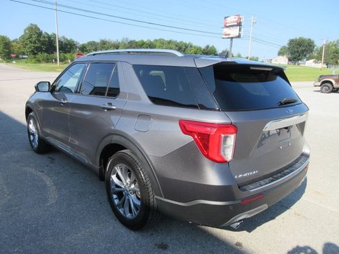 Used 2022 Ford Explorer Limited RWD image 4
