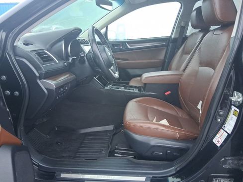 Used 2019 Subaru Outback 3.6R Touring image 16