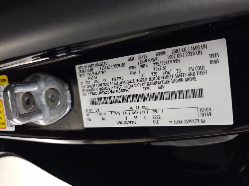 Used 2021 Ford Escape Titanium w/ Titanium Elite Package FWD image 34