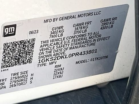 Used 2023 GMC Yukon Denali w/ Advanced Technology Package AWD/4WD image 35