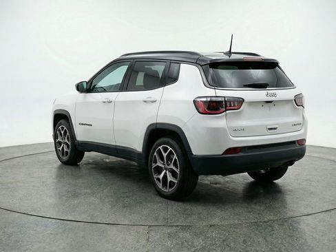 Used 2025 Jeep Compass Limited AWD/4WD image 6