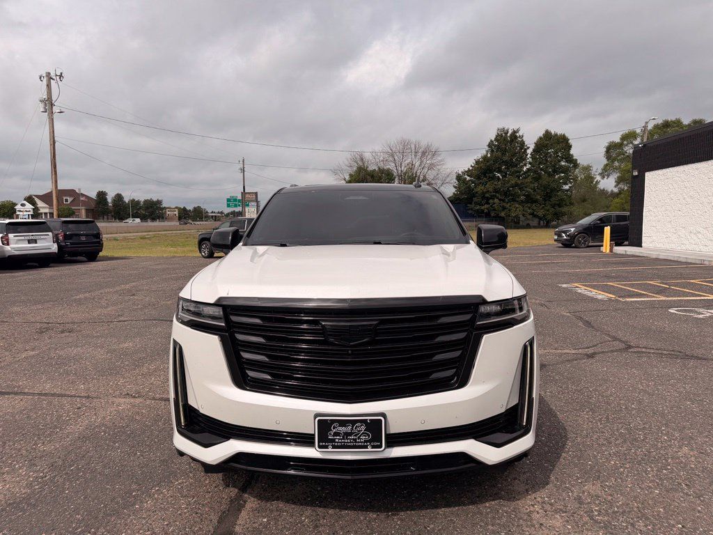 Used 2021 Cadillac Escalade Premium Luxury Platinum AWD/4WD image 12