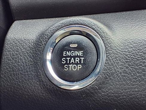 Used 2010 Toyota Camry SE image 20