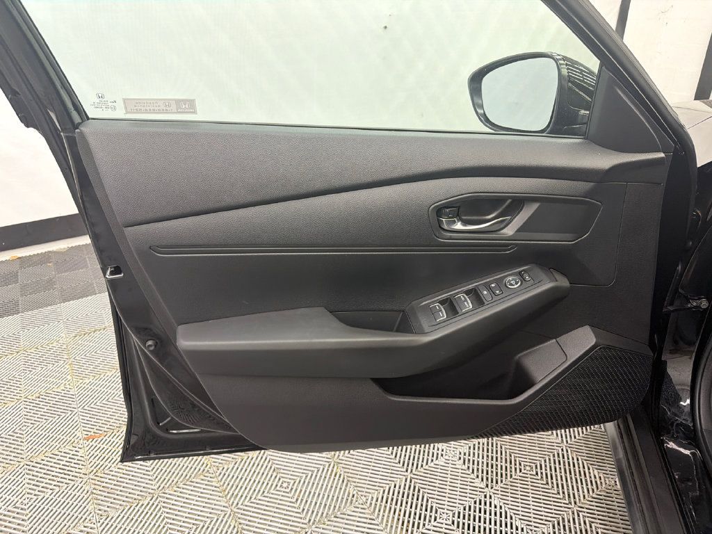 Used 2023 Honda Accord LX image 10