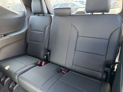 New 2026 Chevrolet Traverse LT w/ Midnight/Sport Edition image 24