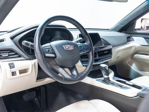 Used 2020 Cadillac CT4 Premium Luxury RWD image 10