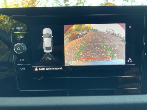 Used 2025 Volkswagen Jetta Sport image 20