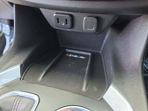 Certified 2018 Chevrolet Traverse Premier image 18