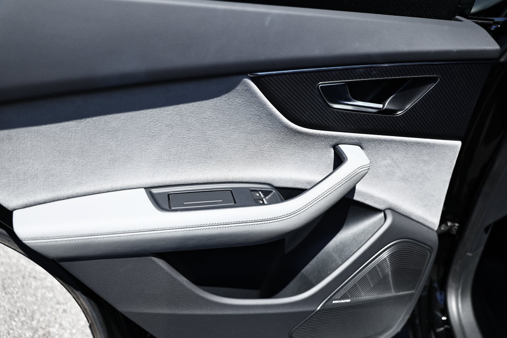 Certified 2024 Audi SQ8 Prestige AWD/4WD image 23