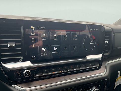 Used 2024 GMC Sierra 1500 SLT w/ SLT Premium Package image 15