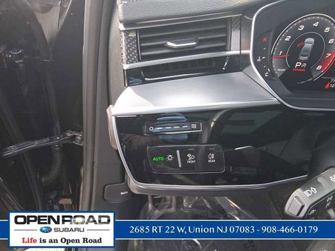 Used 2020 Audi S8 L w/ S8 Executive Package image 18