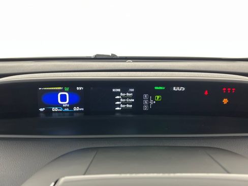 Used 2022 Toyota Prius Prime XLE image 17