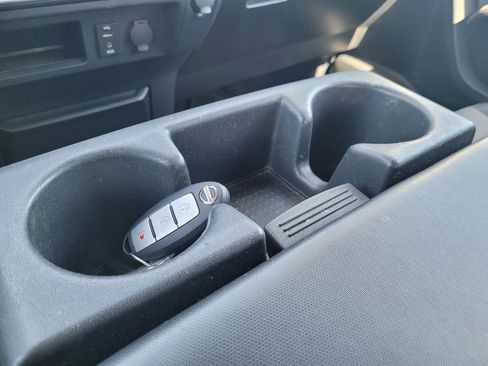 Used 2018 Nissan Titan S w/ S Utility Package image 18