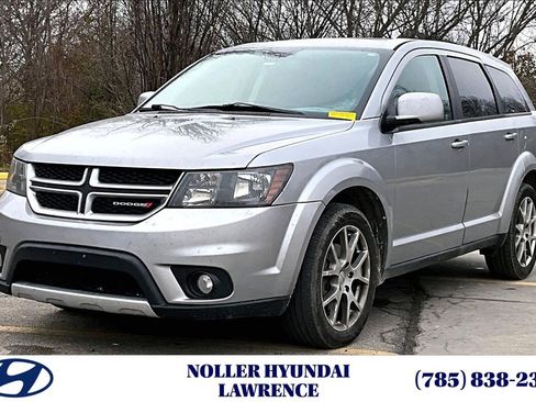 Used 2015 Dodge Journey R/T w/ Flexible Seating Group image 1