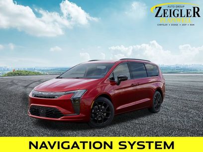 New 2027 Chrysler Pacifica Limited w/ Family Tech Group