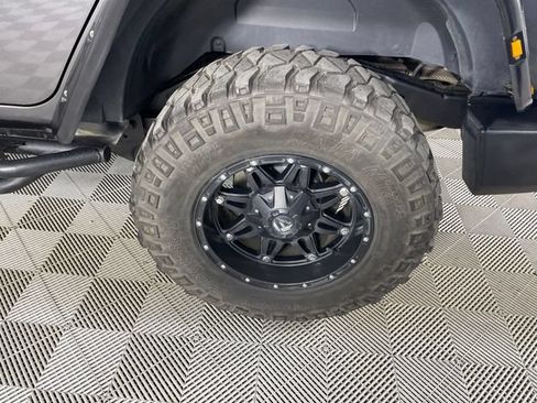Used 2014 Jeep Wrangler Unlimited Sport w/ Max Tow Package AWD/4WD image 21