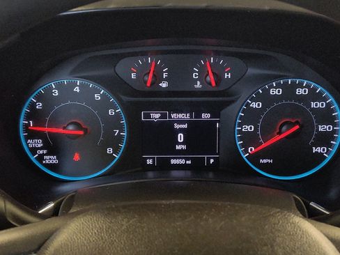 Used 2018 Chevrolet Equinox LS FWD image 23