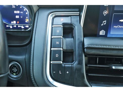 Used 2022 Chevrolet Tahoe LT w/ Luxury Package AWD/4WD image 27
