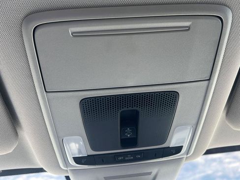 Used 2025 Honda CR-V EX-L image 15