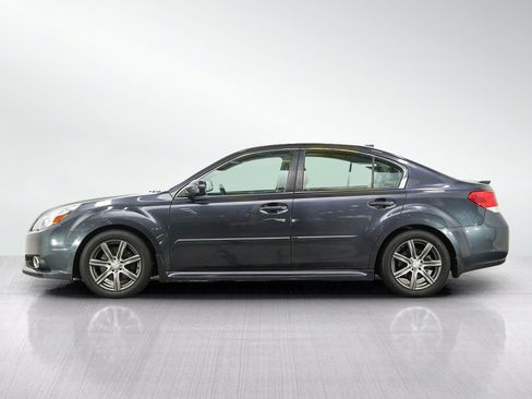 Used 2013 Subaru Legacy 3.6R Limited AWD/4WD image 2