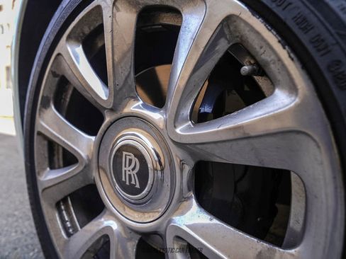 Used 2017 Rolls-Royce Wraith RWD image 65