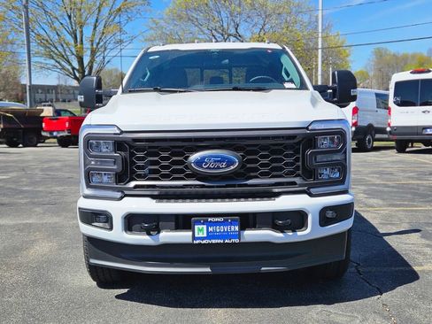 New 2026 Ford F250 4x4 Crew Cab Super Duty image 8