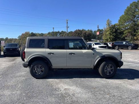 New 2025 Ford Bronco Big Bend image 2