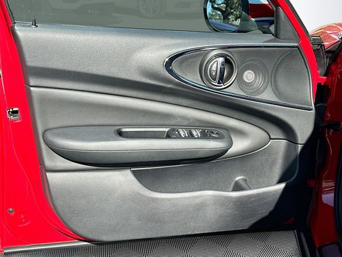 Used 2020 MINI Cooper Clubman S w/ Premium Package image 21