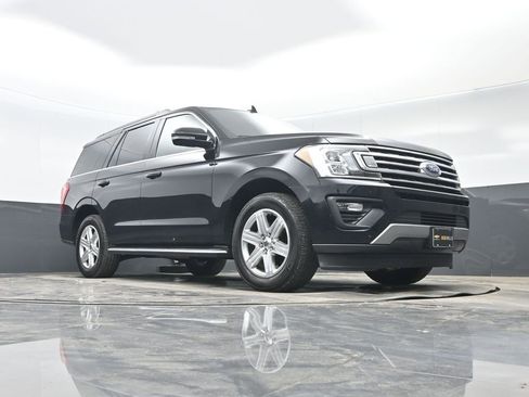 Used 2020 Ford Expedition XLT w/ Equipment Group 202A image 40