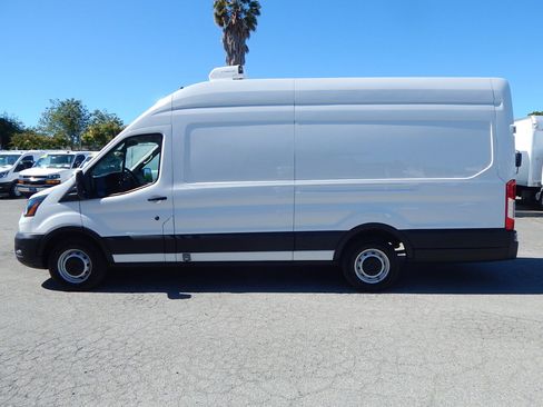 Used 2022 Ford Transit 250 148 High Roof Extended RWD image 5