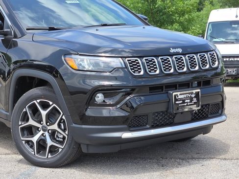 New 2026 Jeep Compass Limited AWD/4WD image 2