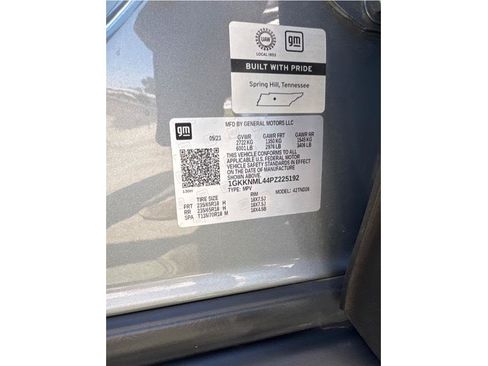 Used 2023 GMC Acadia SLT FWD image 18