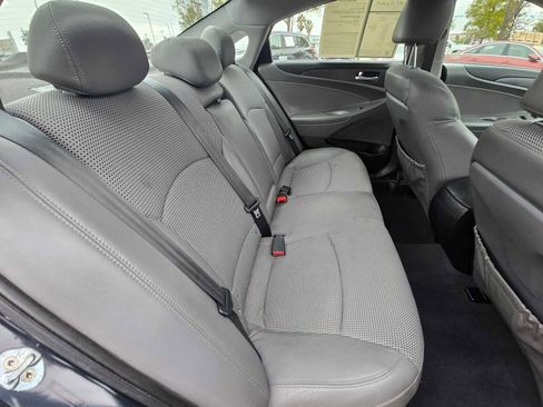 Used 2012 Hyundai Sonata SE w/ Navigation & Sunroof Pkg image 14