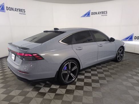 Used 2023 Honda Accord Sport image 5