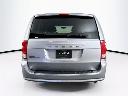 Used 2016 Dodge Grand Caravan SE w/ Quick Order Package 29E SE FWD image 7