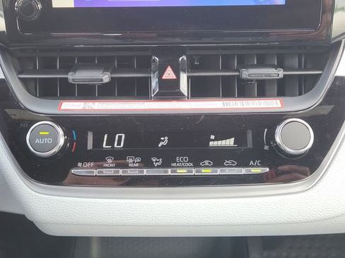 Used 2026 Toyota Corolla SE FWD image 18