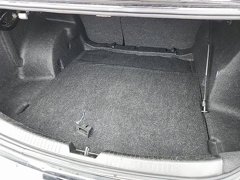 Used 2023 Chevrolet Malibu LT image 11