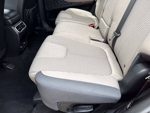 Used 2023 Hyundai Santa Fe SE AWD/4WD image 14