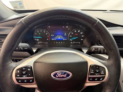 Used 2023 Ford Explorer XLT w/ Equipment Group 202A image 11