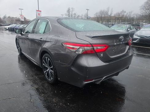 Used 2018 Toyota Camry SE w/ Protection Package (Q2) image 5