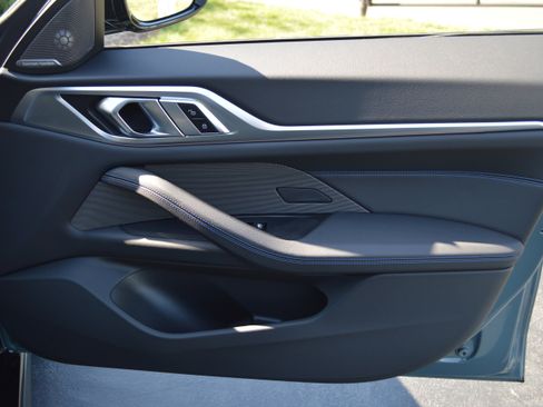 Certified 2025 BMW 430i w/ M Sport Package RWD image 33